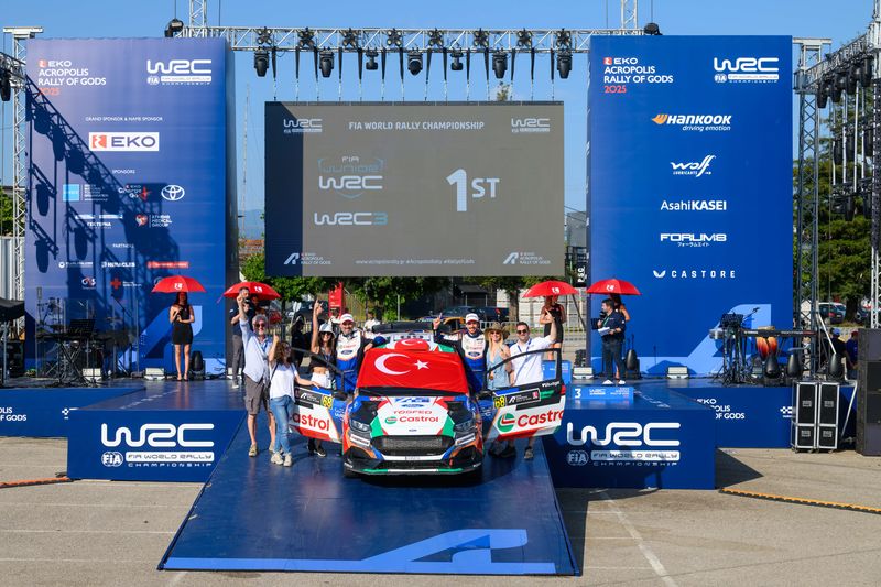 OOU9EbQ Serdar Bostancı 50 yıllık tutkusuyla Türk otomobil sporlarının efsanesini yazıyor